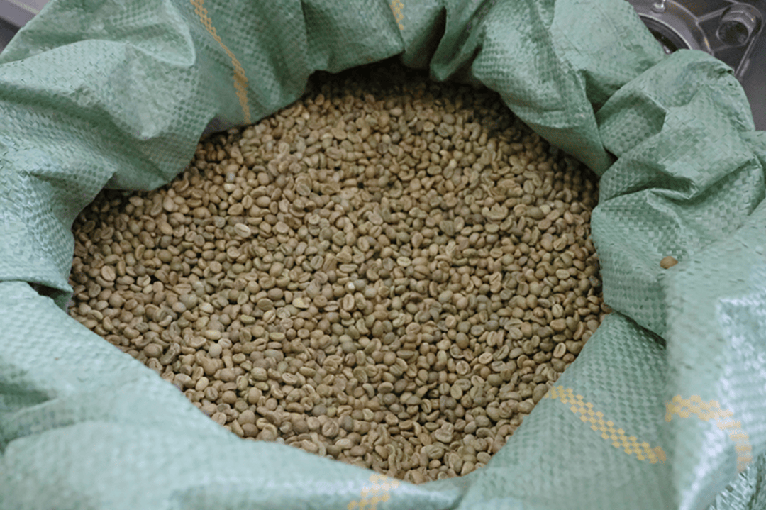 落地加工”激活咖啡产业增收新动能开元棋牌app河口：“边民互市+(图4)